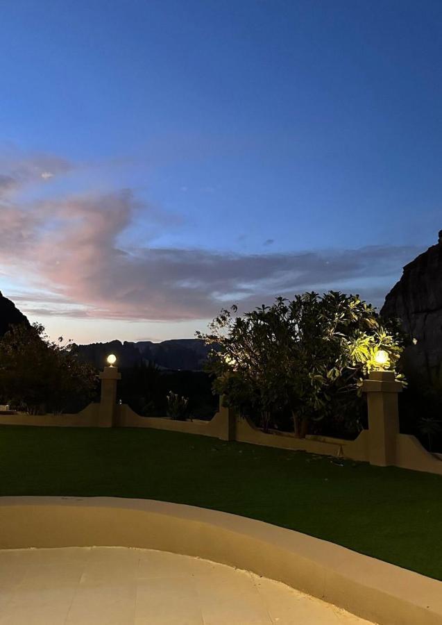 Villa الجوهرة Diamond Plus à Al-Ula Extérieur photo