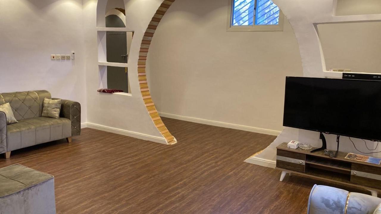 Villa الجوهرة Diamond Plus à Al-Ula Extérieur photo